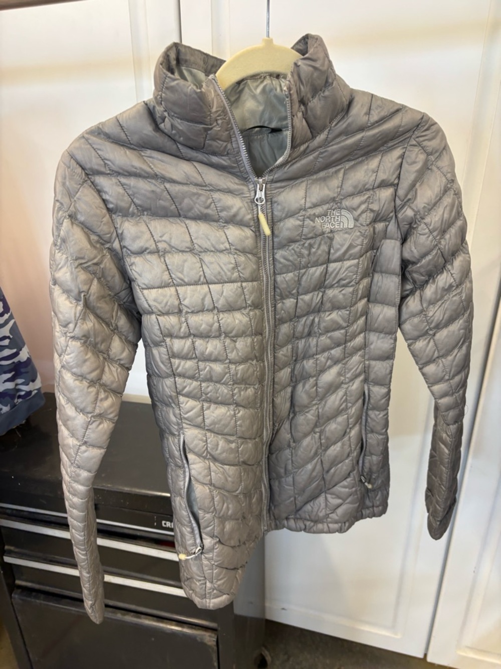The North Face Women’s Silver Quilted Packable Puffer Jacket